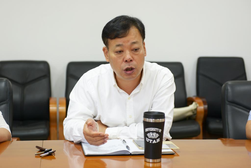杨魁经理汇报工作